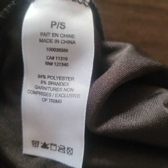 Black Dynamite Small Tank - Picture 3 of 4